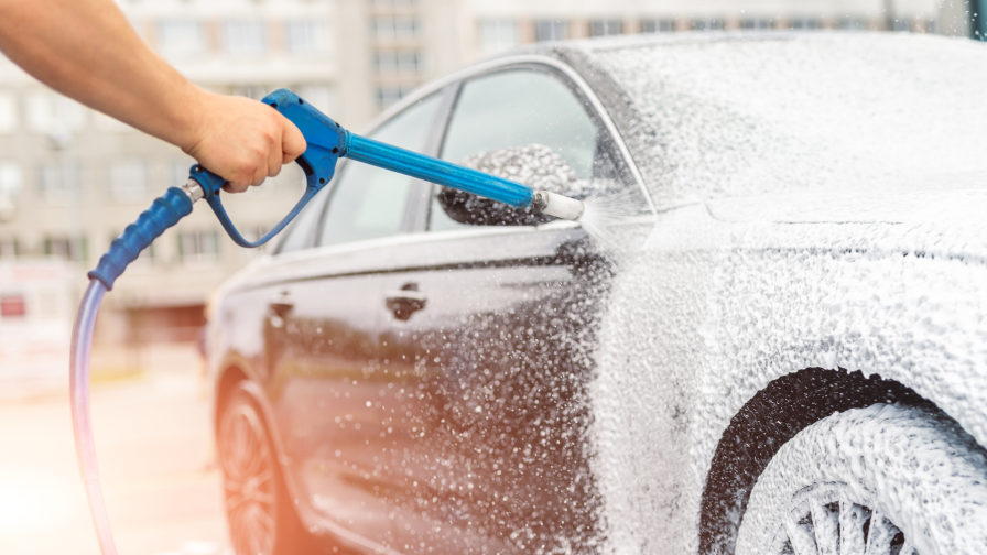 wasstraat auto wassen voorwassen